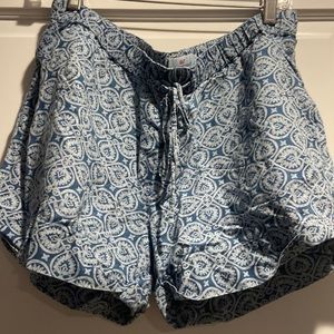 Printed linen shorts